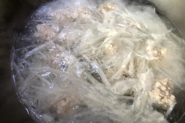 白萝卜丸子汤的做法图解8