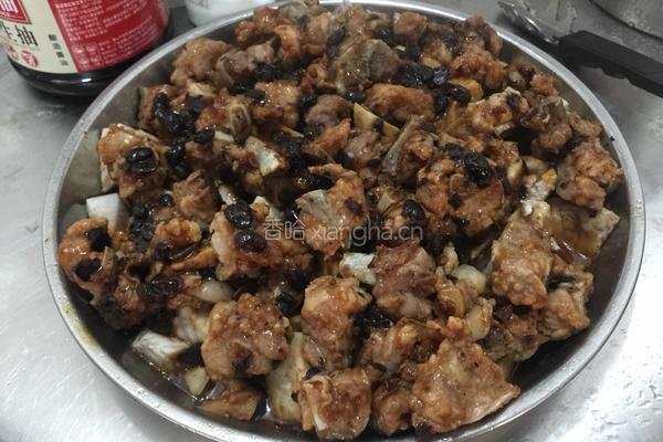 香芋蒸排骨的做法图解3