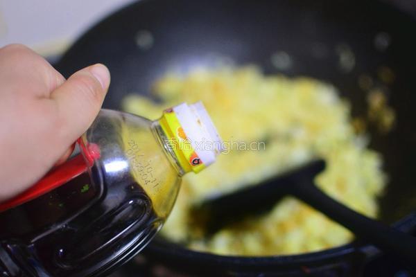 彩椒蛋炒饭的做法图解6