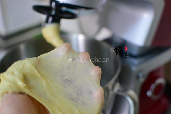 蜜豆花形面包的做法图解2