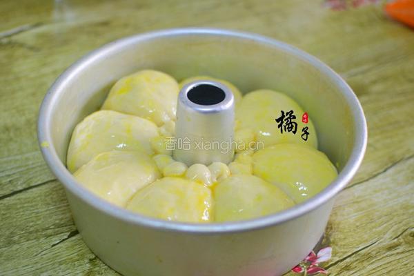 蜜豆花形面包的做法图解6