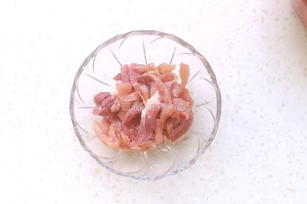 肉丝炒芹菜的做法图解2