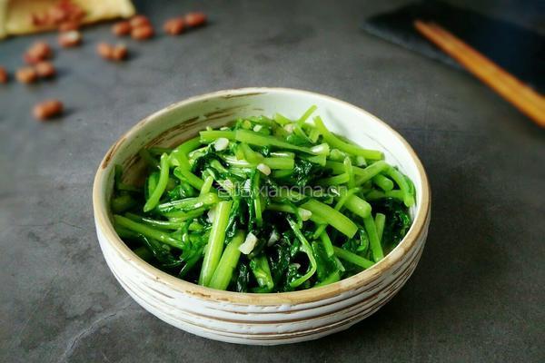 清炒蒜蓉茼蒿的做法图解9