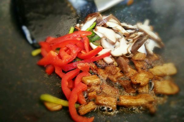 香菇炒肉的做法图解7
