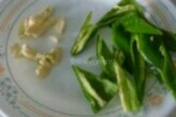 土豆块炖猪肉的做法图解4