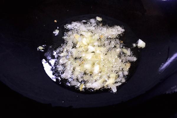 肉末炒黄豆的做法图解5