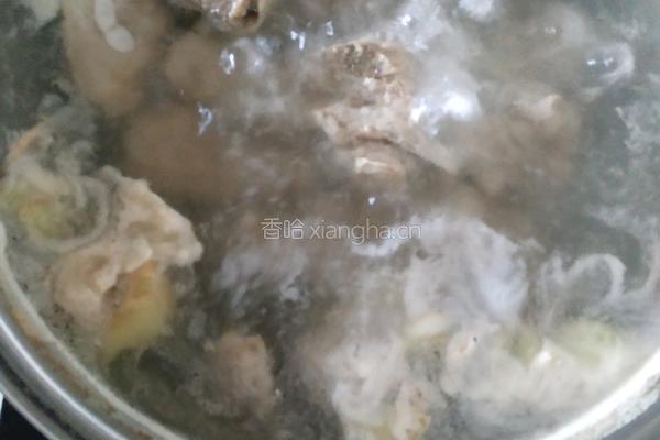 清炖猪骨的做法图解4