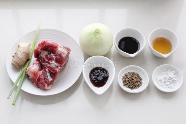 孜然洋葱炒肉片的做法图解1