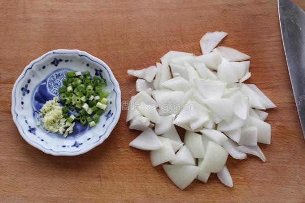 孜然洋葱炒肉片的做法图解4
