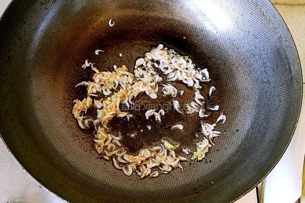 虾皮菠菜鸡蛋汤的做法图解5