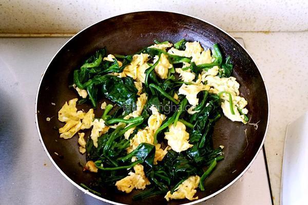 菠菜炒鸡蛋的做法图解11