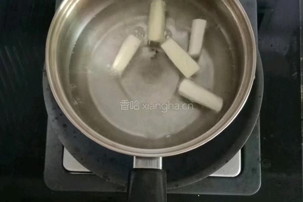 茭白小米粥 (宝宝辅食）的做法图解2
