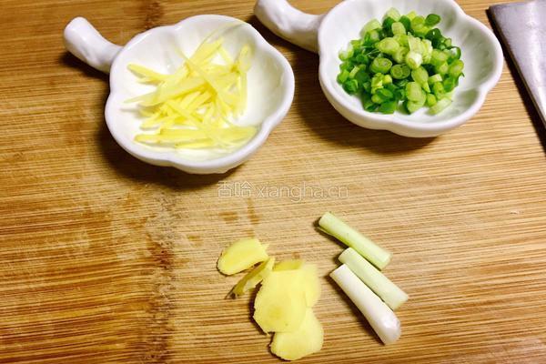 粤式-香菇瘦肉粥的做法图解3