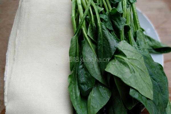 菠菜豆腐丝的做法图解1