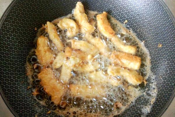 炸酥肉的做法图解6