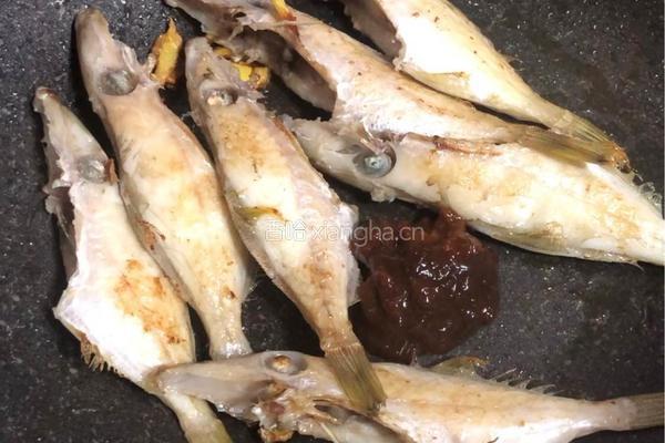 粤式－黄豆酱焖扒皮鱼的做法图解4