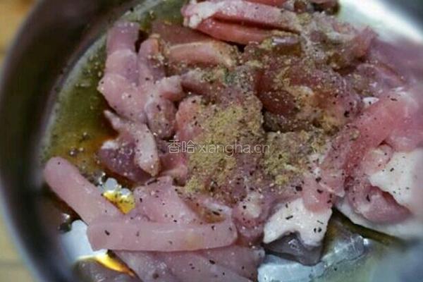 香菜炒肉丝的做法图解3