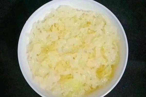 山药红枣银耳汤 (宝宝辅食）的做法图解2