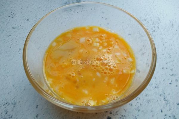 尖椒丝炒鸡蛋的做法图解3