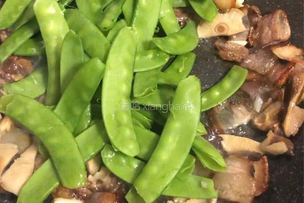 粤式－荷兰豆香菇炒腊肉的做法图解5