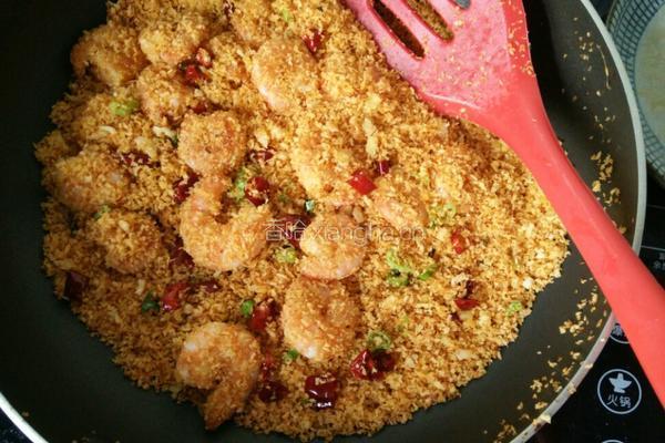 香酥面包屑炒虾仁的做法图解8