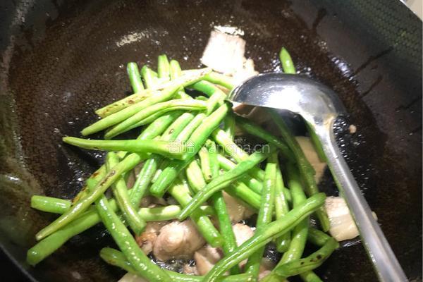 土豆炖豆角的做法图解7