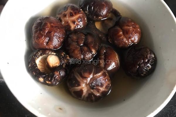 砂锅土鸡汤的做法图解1