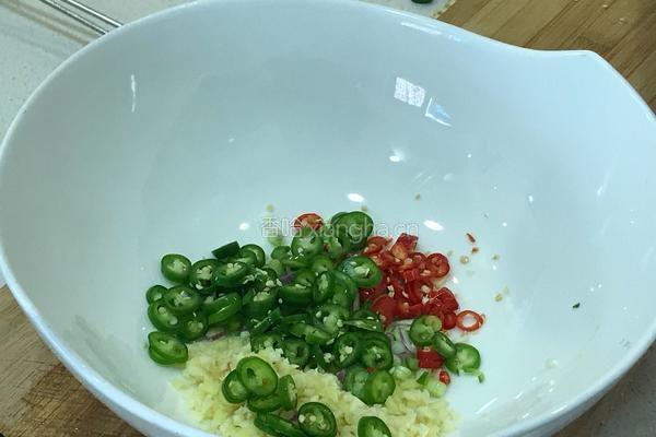 捞汁鲍鱼的做法图解4
