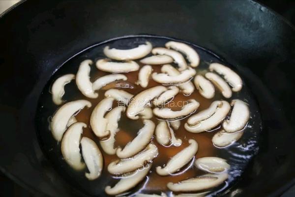香菇胡萝卜烧腐竹的做法图解5