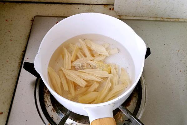 凉拌腐竹的做法图解2