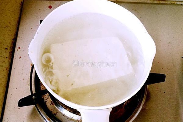 麻婆豆腐的做法图解1