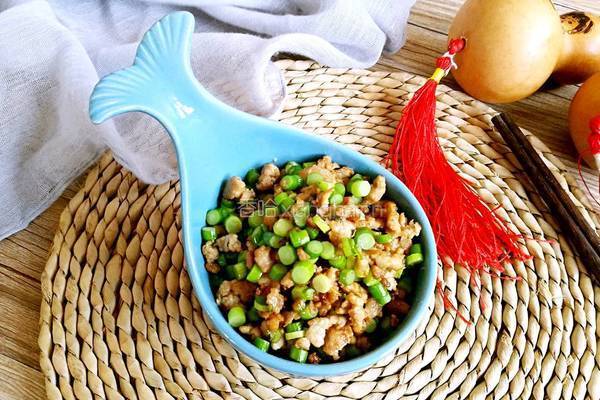 肉沫炒蒜苔的做法图解9