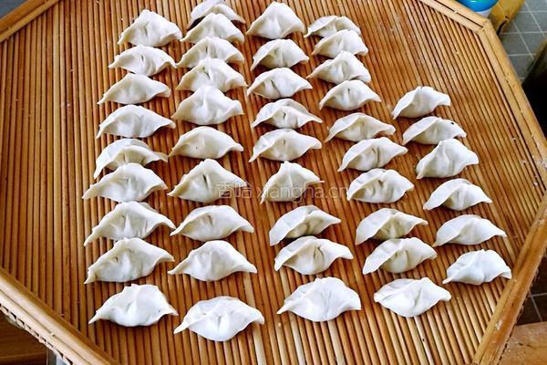 菠菜豆腐饺子的做法图解21