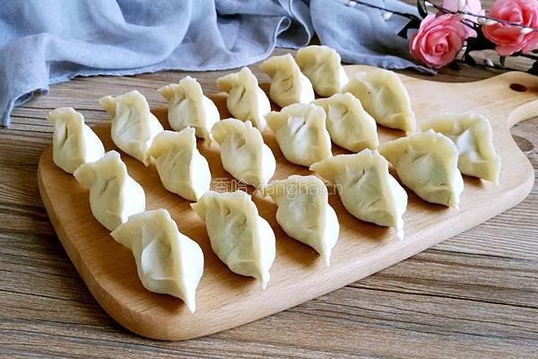 菠菜豆腐饺子的做法图解25