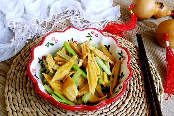 芹香腐竹的做法图解10