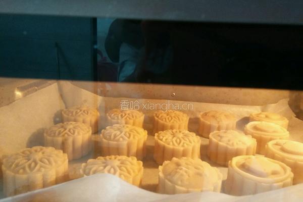 广式红豆沙月饼的做法图解9
