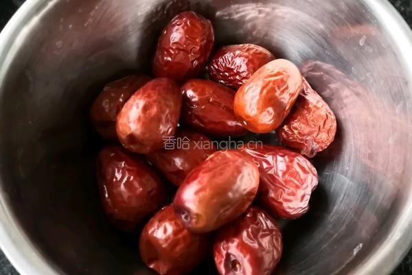大枣红糖发糕的做法图解1