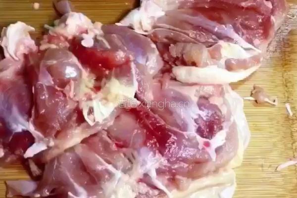 四川-鼓香百味鸡的做法图解1