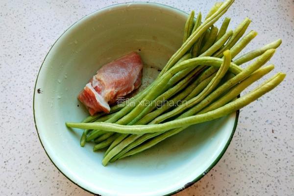 肉炒四季豆的做法图解1