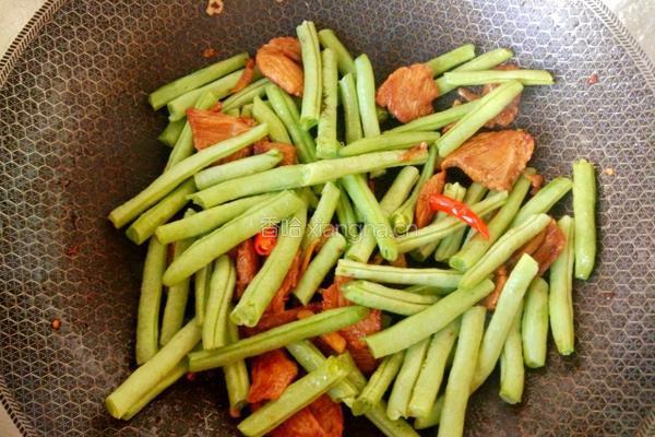 肉炒四季豆的做法图解6