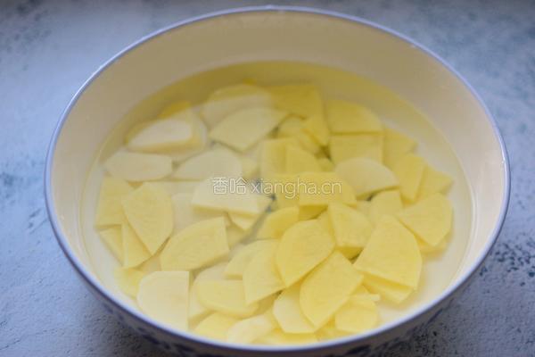 孜然洋葱土豆片的做法图解2