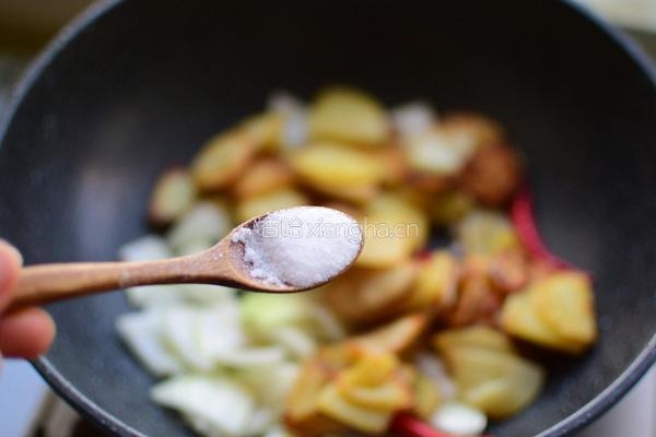 孜然洋葱土豆片的做法图解9