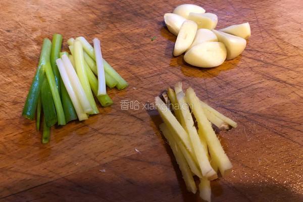 香菇蒸鸡的做法图解5