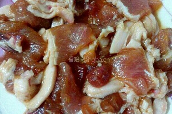 菜花炒肉的做法图解2