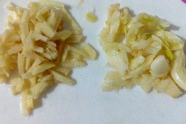 菜花炒肉的做法图解3
