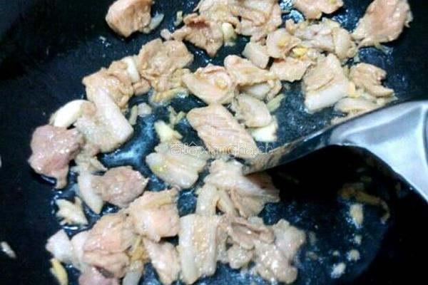 菜花炒肉的做法图解6