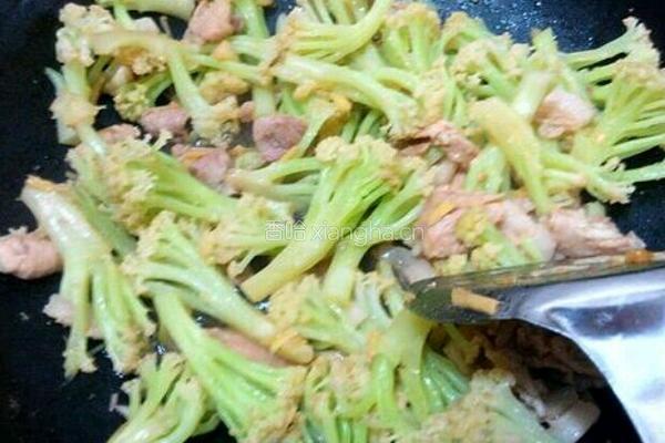 菜花炒肉的做法图解8