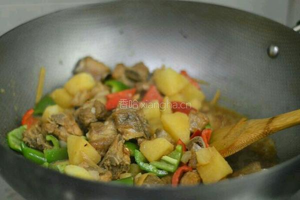 土豆炖排骨的做法图解9