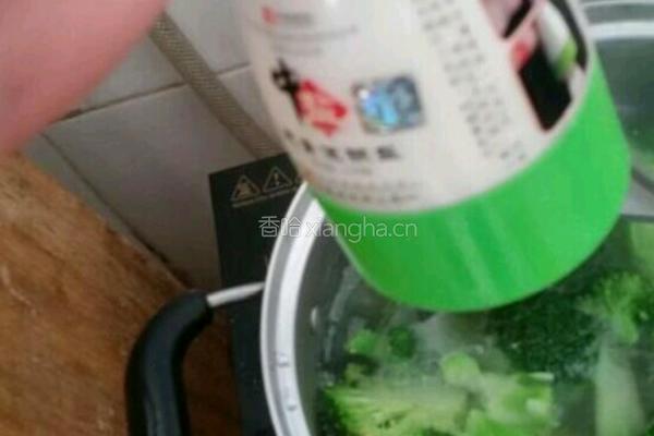 蒜蓉西蓝花的做法图解3