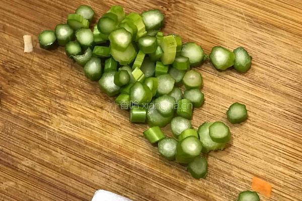 瑶柱蛋白炒饭的做法图解4